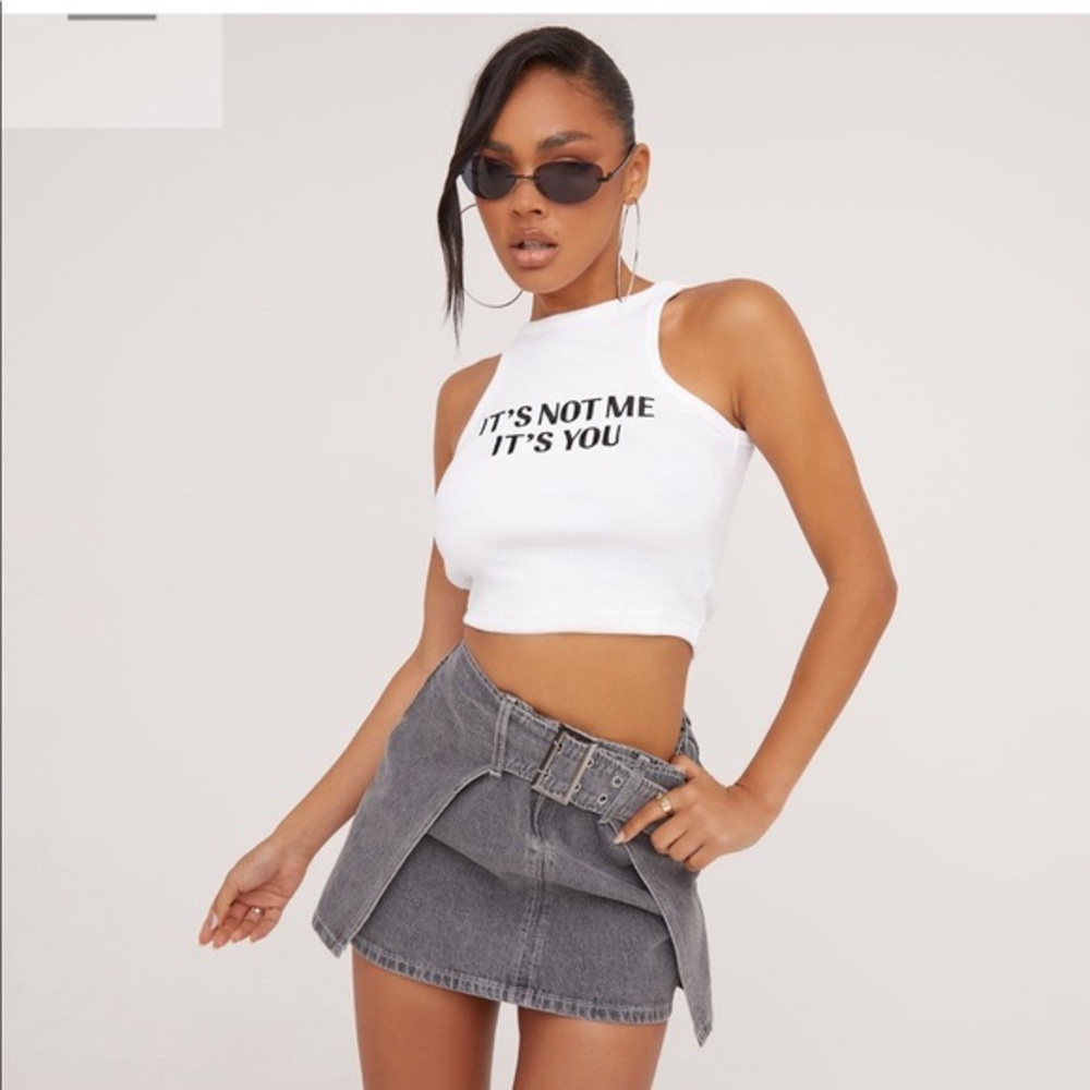 EGO BUCKLE BELT DETAIL MINI SKIRT IN GREY DENIM